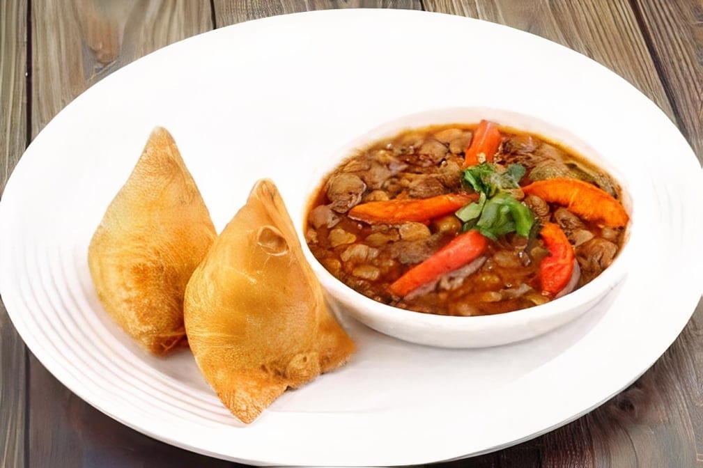Samosa with Chana (2).