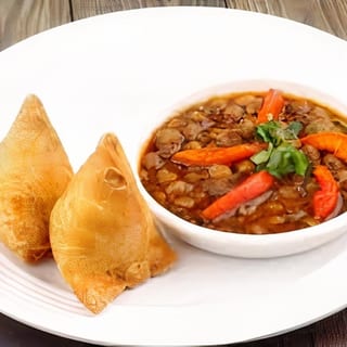 Samosa with Chana (2)